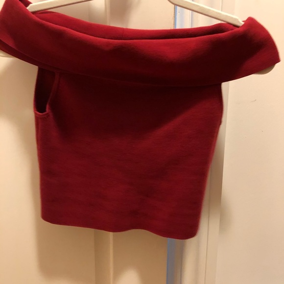 Off shoulder Crop top - Picture 1 of 3